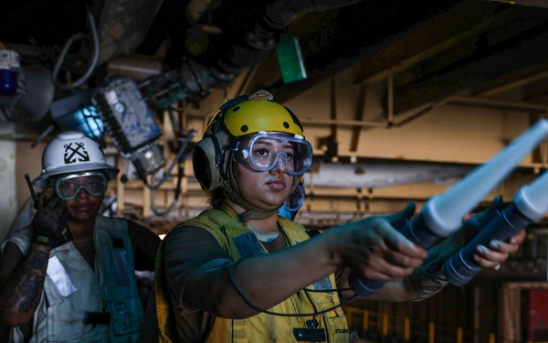 LCAC Recovery on USS Iwo Jima