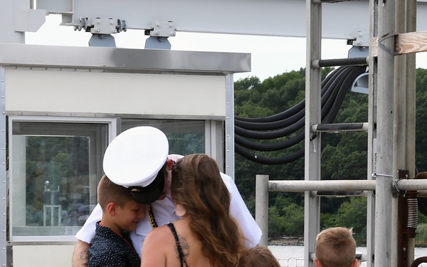 Delaware returns home from deployment