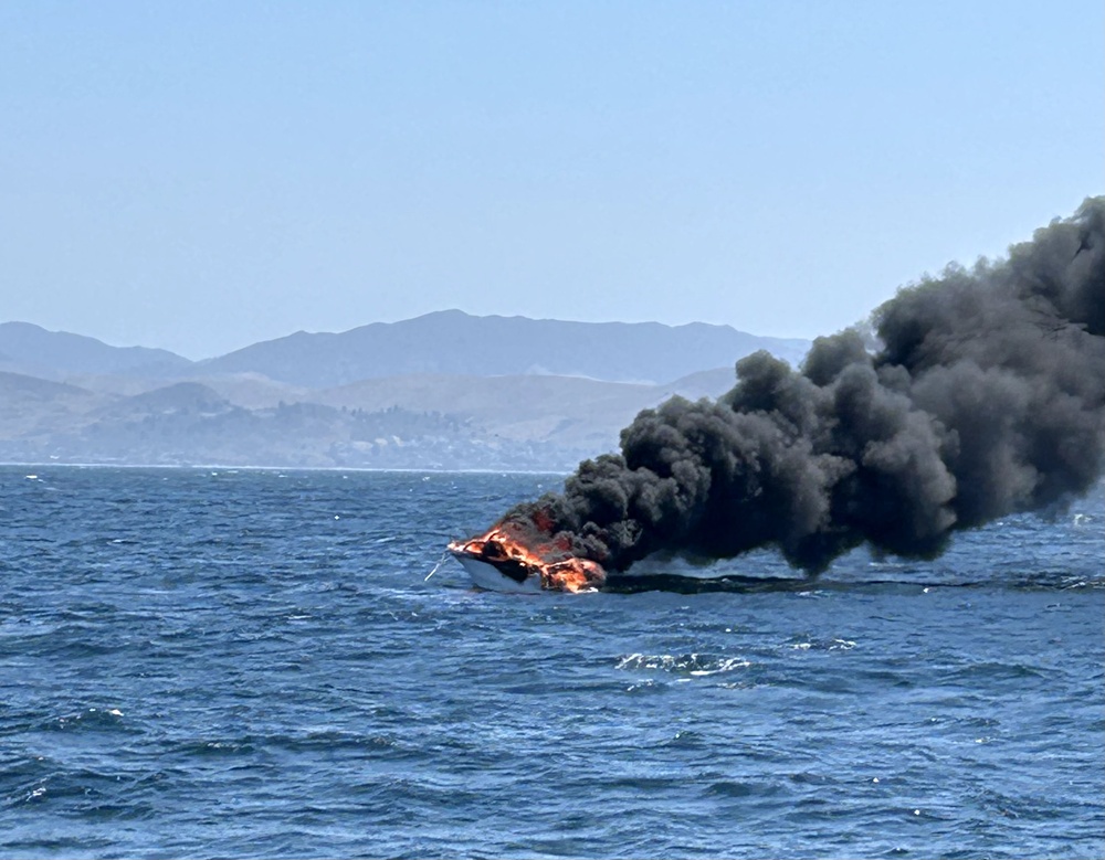 U.S. Coast Guard, partner agencies assist four boaters near Cayucos, Calif.