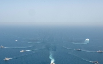 U.K. Royal Navy, U.S. Navy and U.S. Coast Guard Sail Together in the U.S. Central Command Area of Responsibility