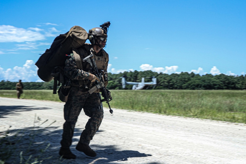 22nd MEU(SOC) | Weapons Co. TRAP mission During COMPTUEX