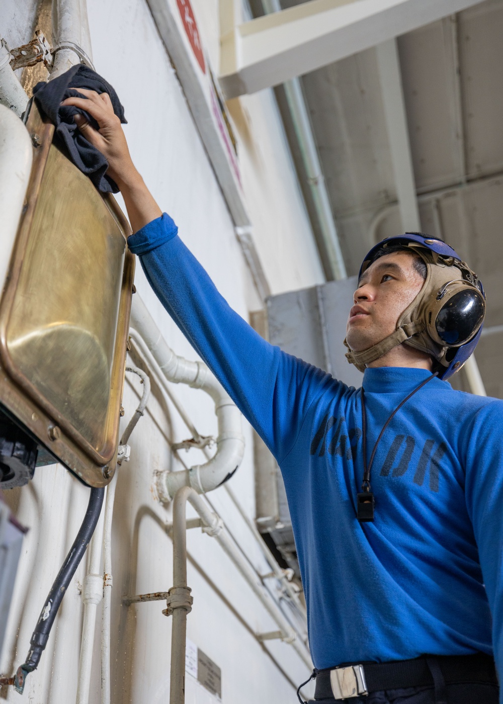 Daily Operations Aboard USS George H.W. Bush (CVN 77)