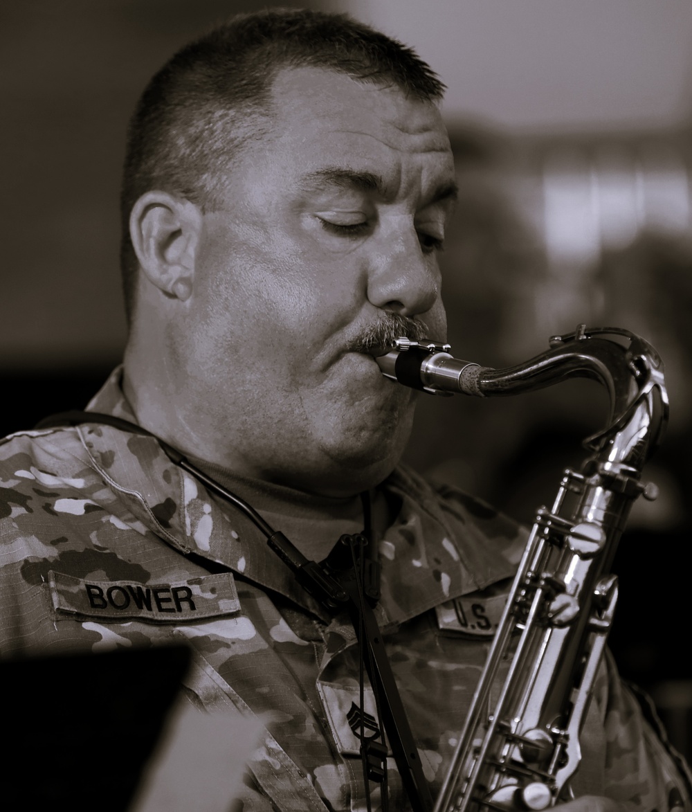 Illinois Army National Guard's 144th Army Band Returns to Alton to Rock Out