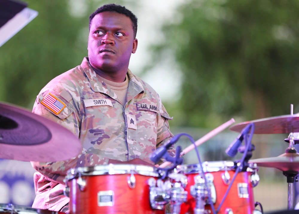 Illinois Army National Guard's 144th Army Band Returns to Alton to Rock Out