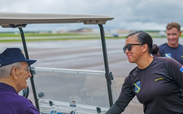 Buffalo Lake Native and Navy Parachuting Pioneer Reunites with Leap Frogs at Duluth Air Show