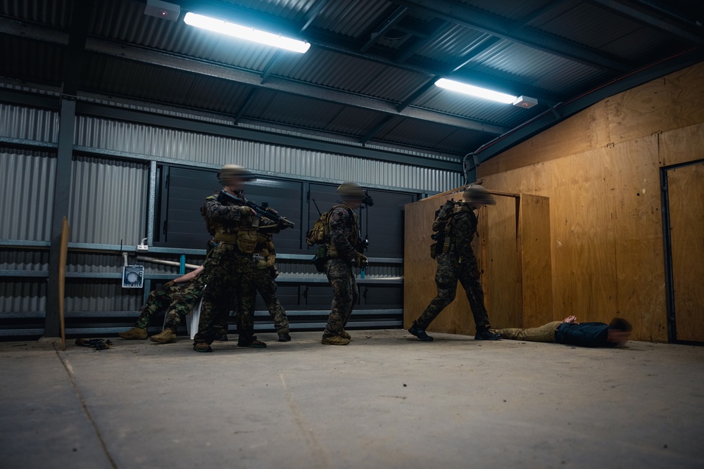 U.S. Marines with Force Reconnaissance Platoon Conduct a Limited Scale Raid