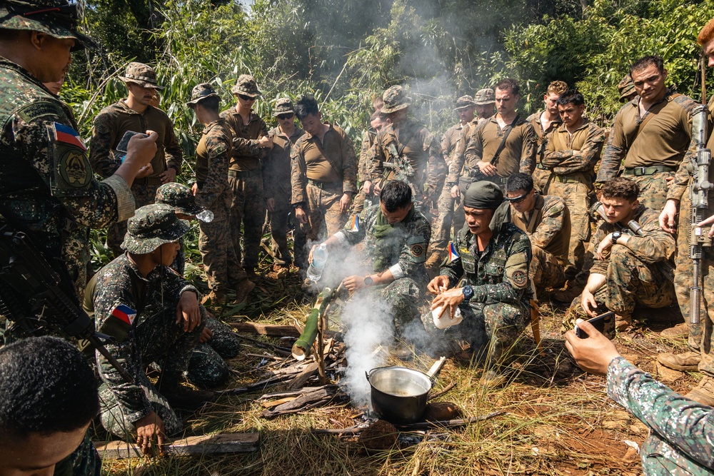 ACD 25.3: MRF-D 25.3 and PMC conduct jungle survival training