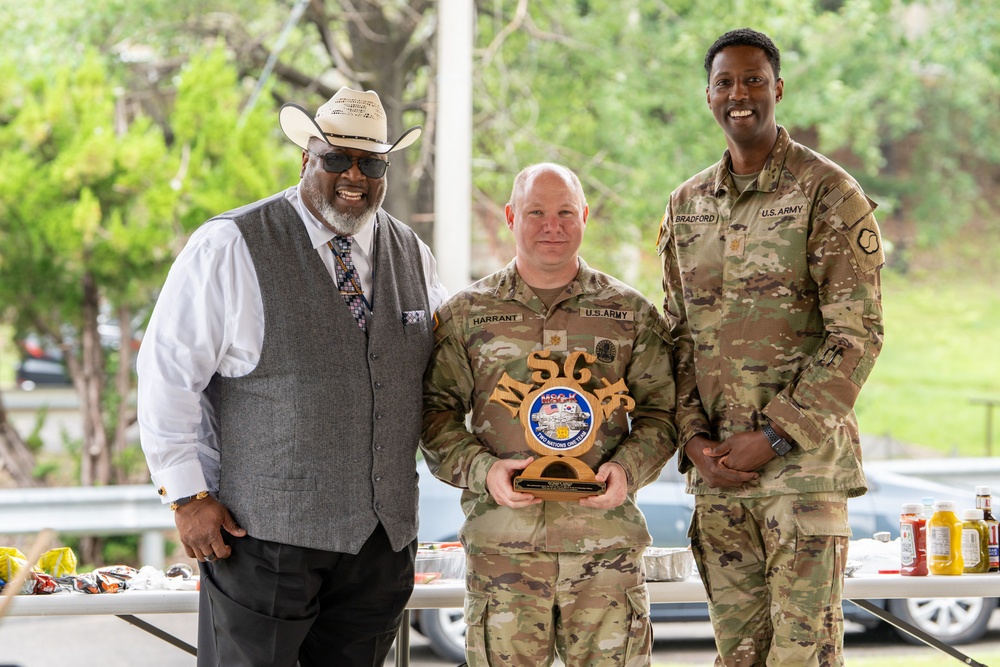 Today, the U.S. Army Materiel Support Command – Korea held a heartfelt farewell ceremony honoring four outstanding members of our command who will soon depart: