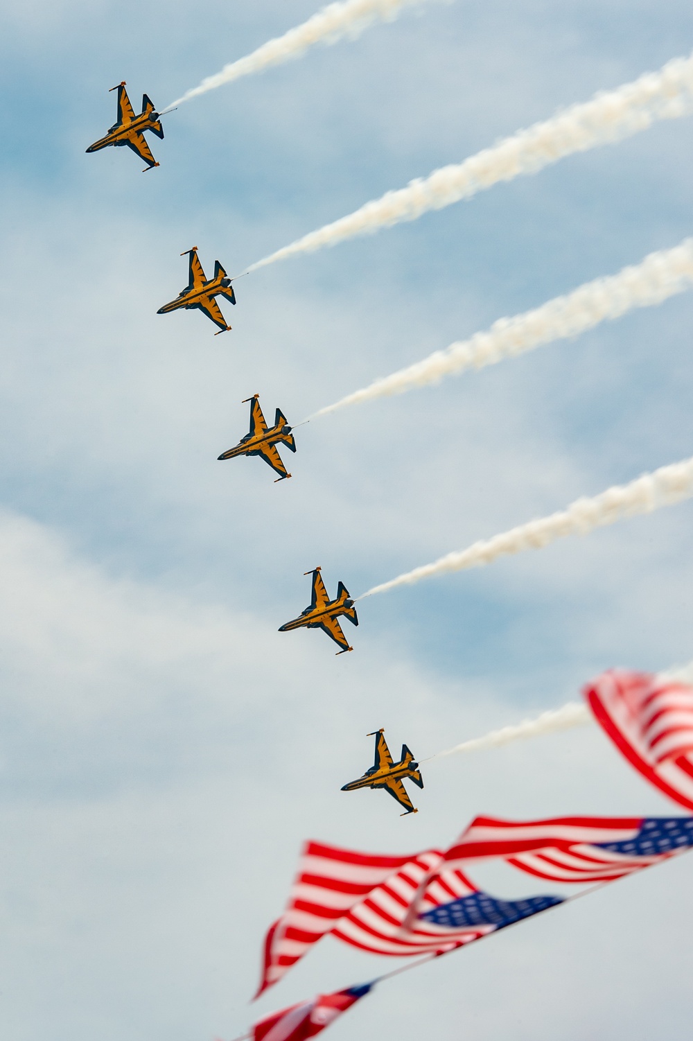 ROKAF Black Eagles soar over Camp Humphreys