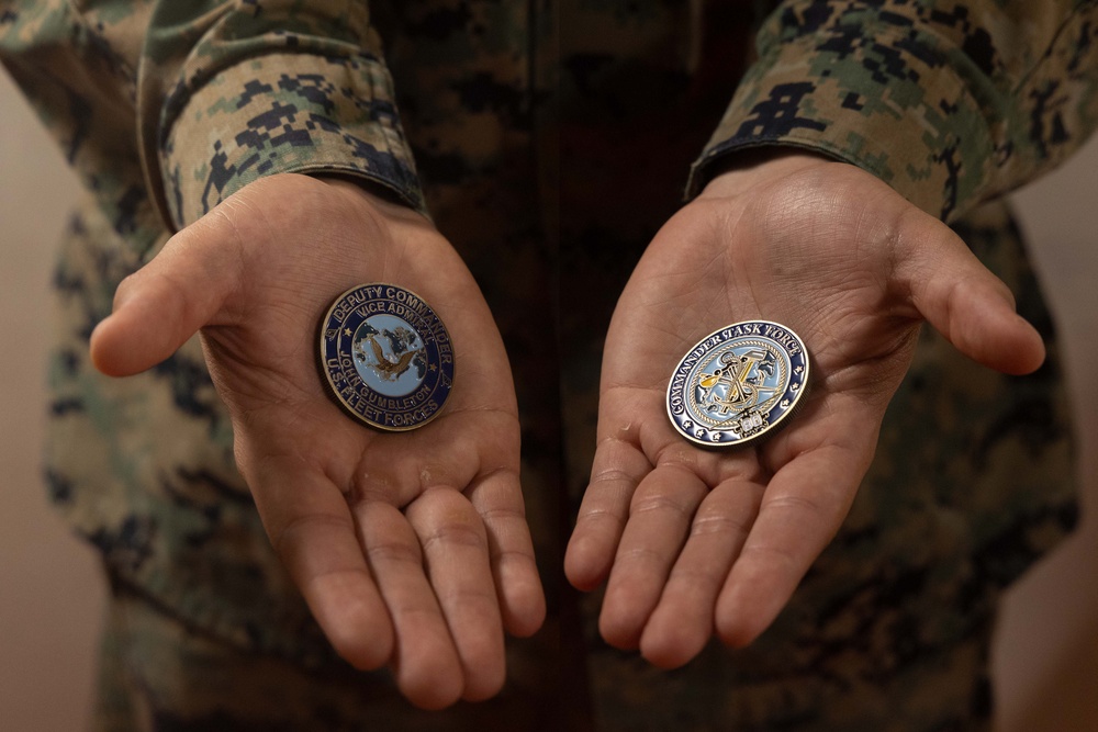 U.S. Fleet Forces Deputy Commander Visits 22nd MEU(SOC)