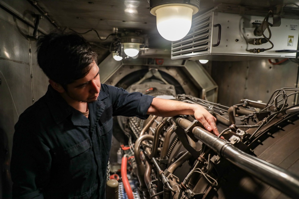 USS Princeton conducts operations in the U.S. Central Command area of responsibility as part of the Carl Vinson Carrier Strike Group