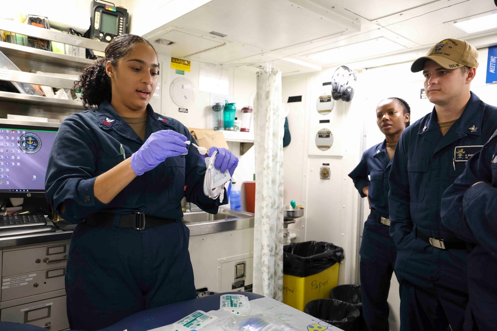 USS Forrest Sherman (DDG 98) Medical Training