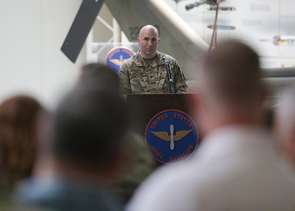 Summers Assumes Command of USAARL