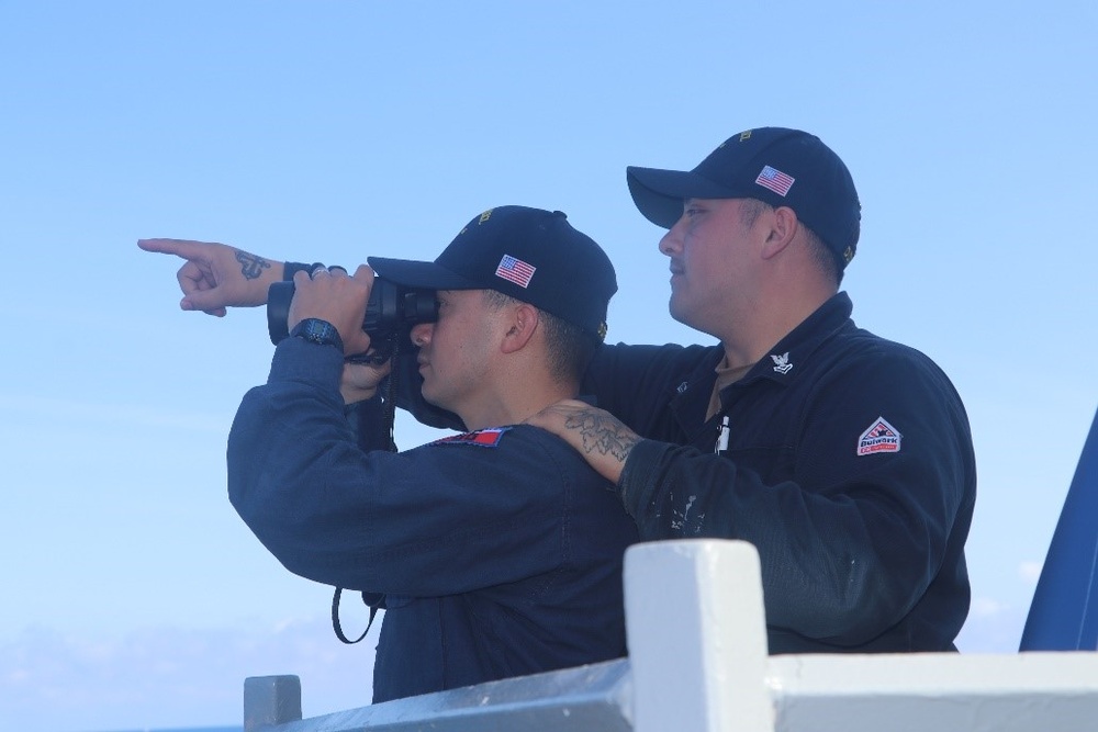 USS GONZALEZ (DDG 66) Conducts Surface Warfare Advanced Tactical Training (SWATT)