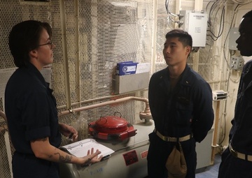 USS GONZALEZ (DDG 66) Conducts Surface Warfare Advanced Tactical Training (SWATT)