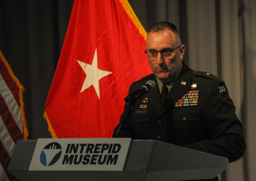 Army Reserve leader honors past sacrifice at Pearl Harbor