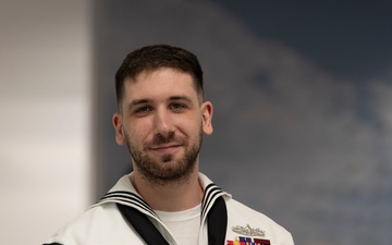 Fort Lauderdale Sailor’s Path to Navy Nuclear Specialist