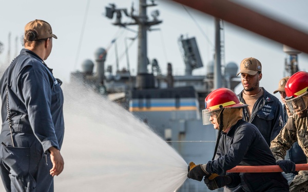 Kearsarge Conducts Firefighting Training