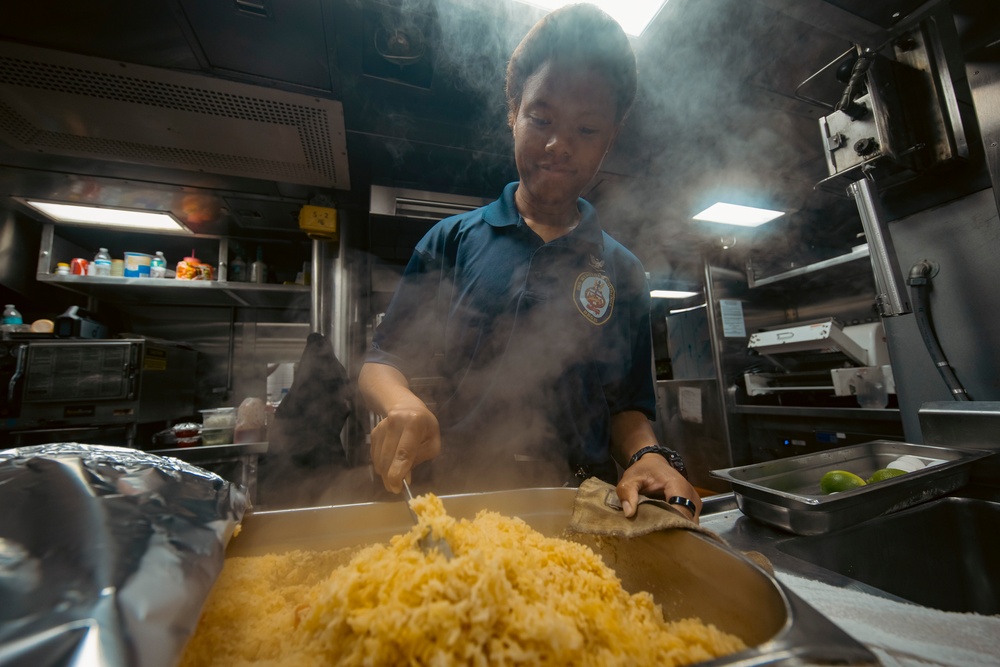 USS Winston S. Churchill (DDG 81) Culinary Specialist Works in the Galley