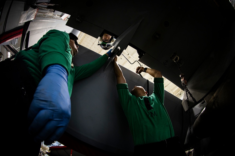 VFA-31 Sailors Conduct Routine Maintenance on an F/A-18E Super Hornet
