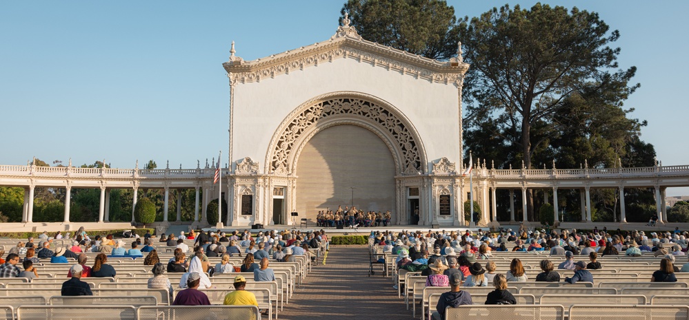 Marine Band San Diego: Twilight in the Park
