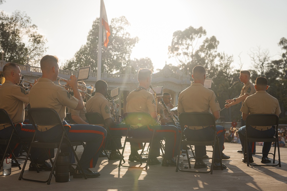 Marine Band San Diego: Twilight in the Park