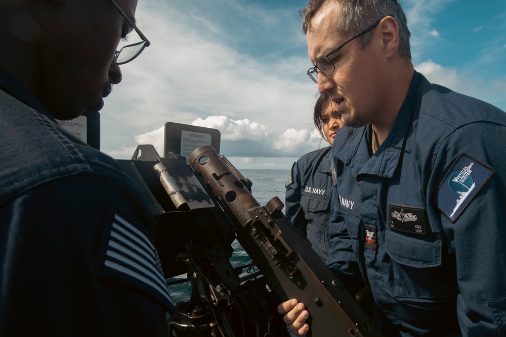 USS Winston S. Churchill (DDG 81) Conducts Weapon Mount Training