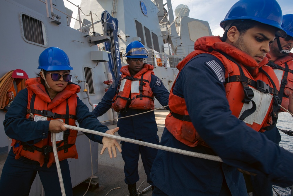 USS Winston S. Churchill (DDG 81) Sailors Handle Line