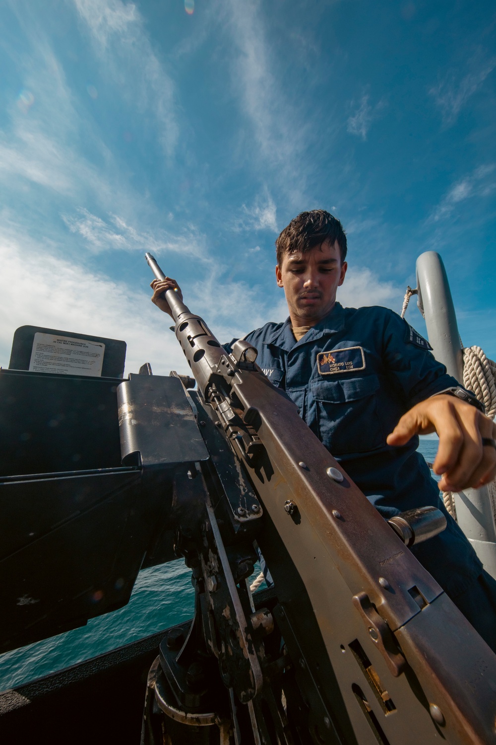 USS Winston S. Churchill (DDG 81) Conducts Weapon Mount Training