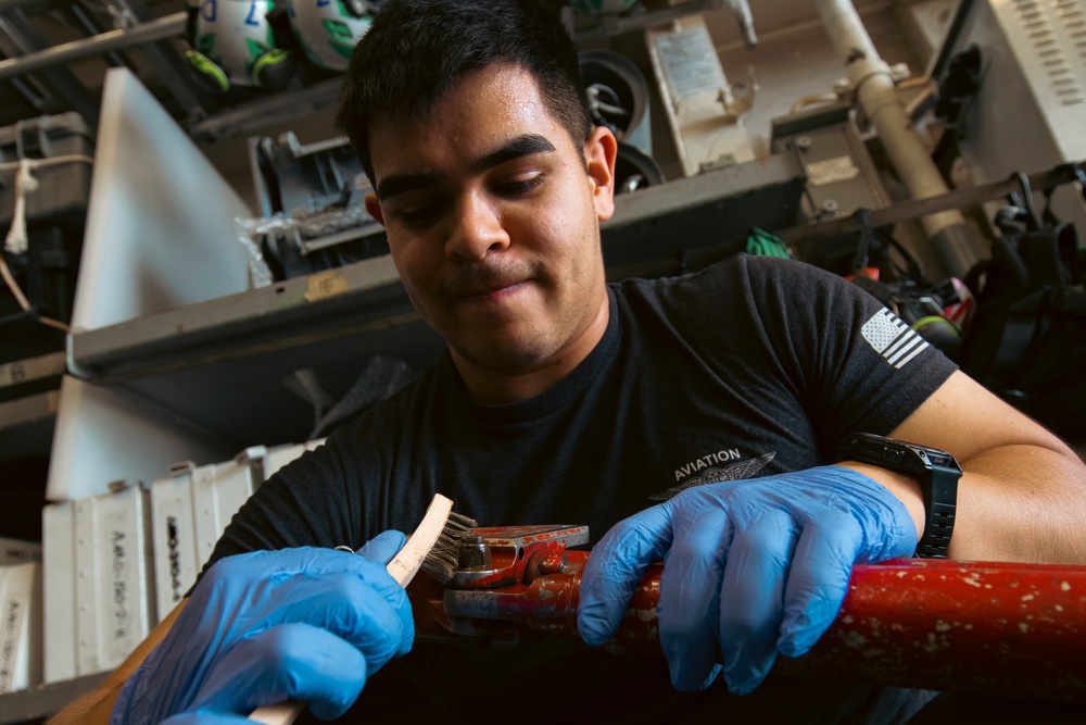 USS Winston S. Churchill (DDG 81) Routine Maintenance