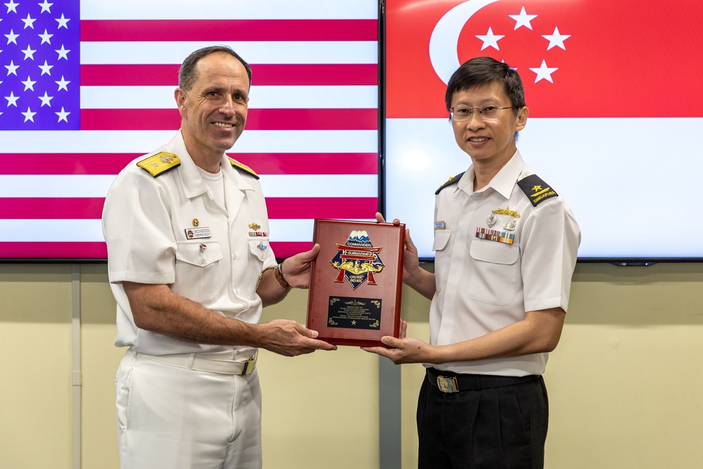 Commander, Submarine Group 7 and Republic of Singapore Navy meet for staff talks