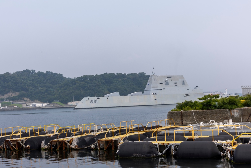 USS Michael Monsoor arrives in Yokosuka, Japan