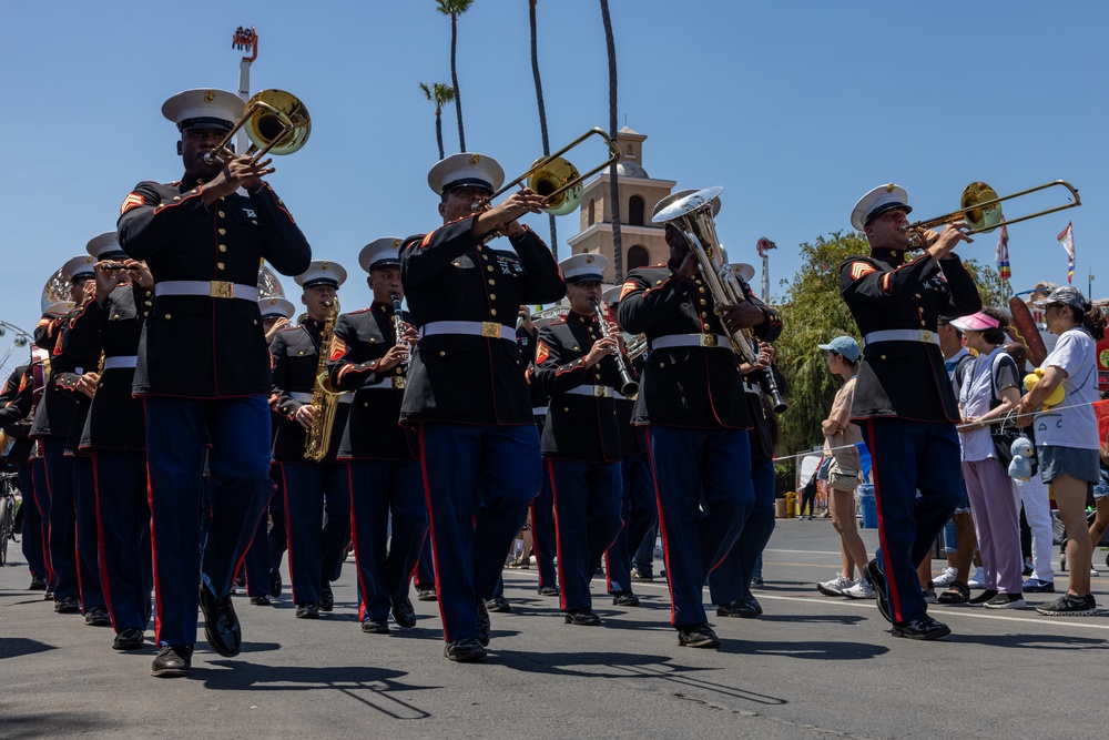 Marine Band San Diego at the 4th of July Parade