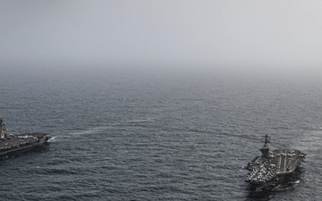 Nimitz Conducts Dual-Carrier Operations with Carl Vinson
