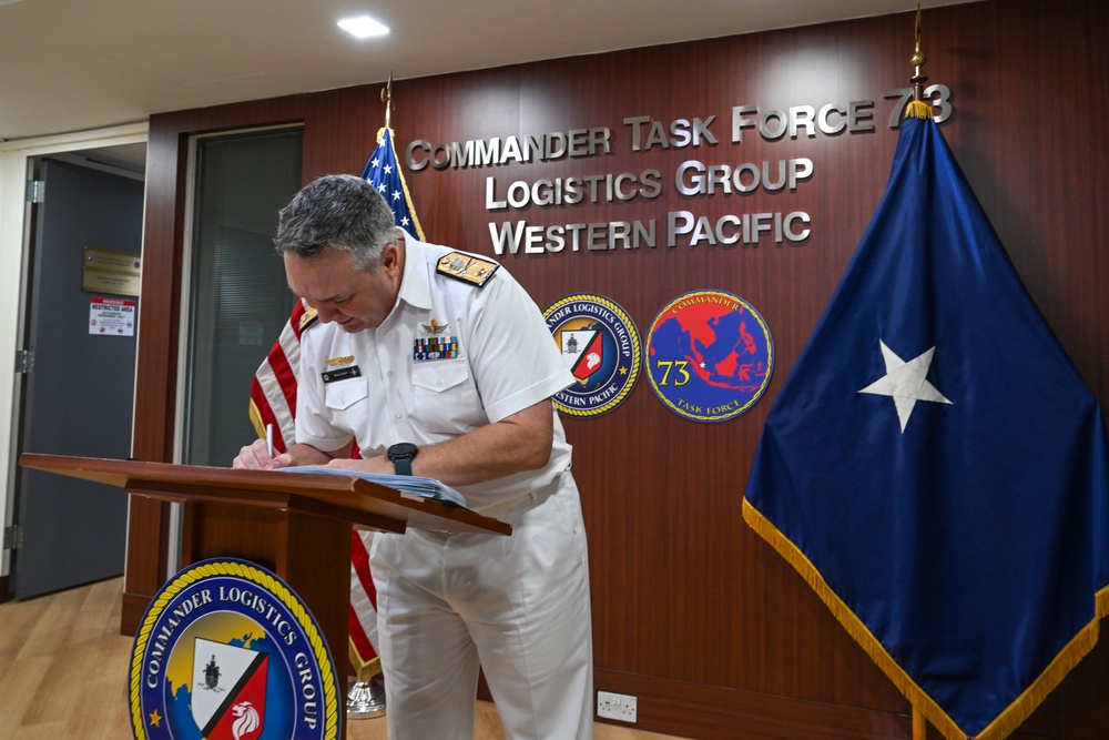 Commodore, Maritime Component Commander, New Zealand Defence Force Visits COMLOG WESTPAC, July 2, 2025