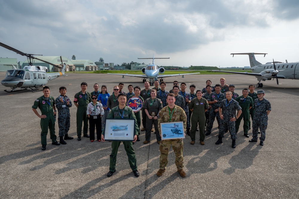 459 AS visits JASDF sister squadron for bilateral exchange, UH-1N crew bids farewell