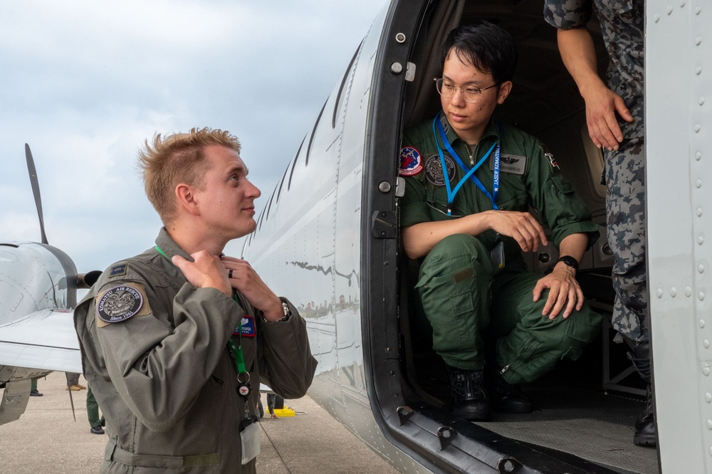 459 AS visits JASDF sister squadron for bilateral exchange, UH-1N crew bids farewell