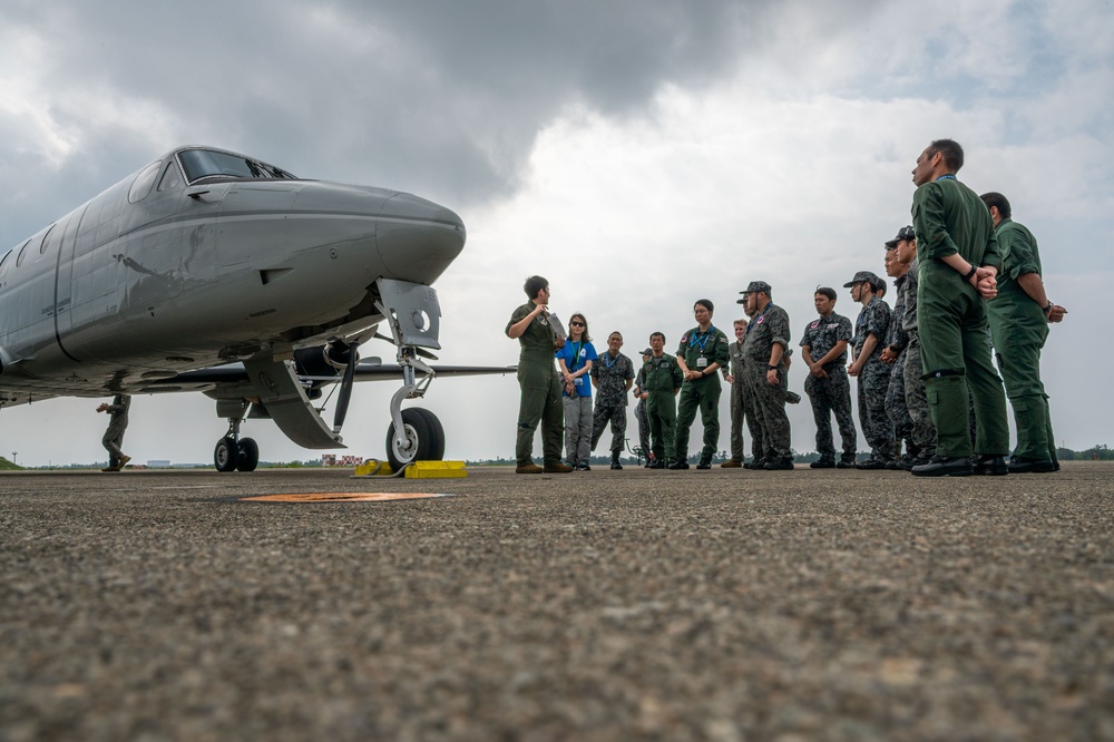 459 AS visits JASDF sister squadron for bilateral exchange, UH-1N crew bids farewell