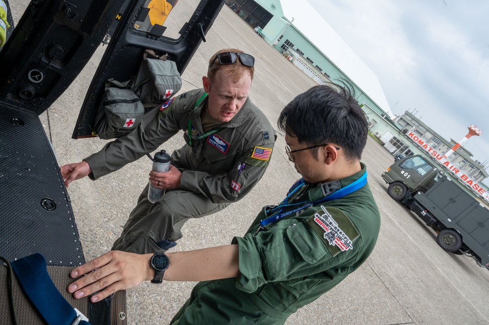 459 AS visits JASDF sister squadron for bilateral exchange, UH-1N crew bids farewell