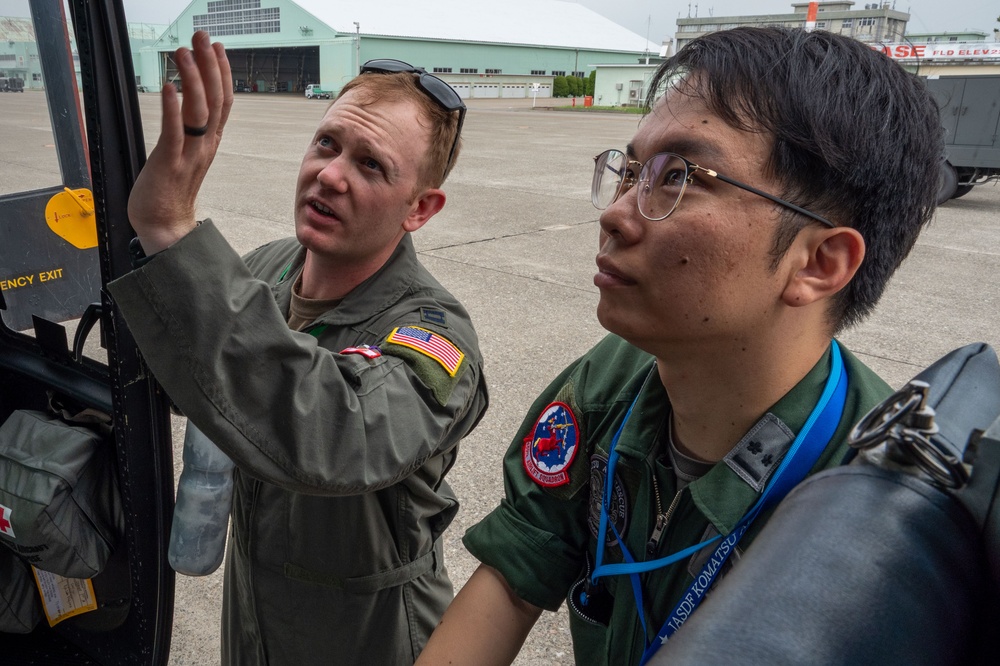 459 AS visits JASDF sister squadron for bilateral exchange, UH-1N crew bids farewell