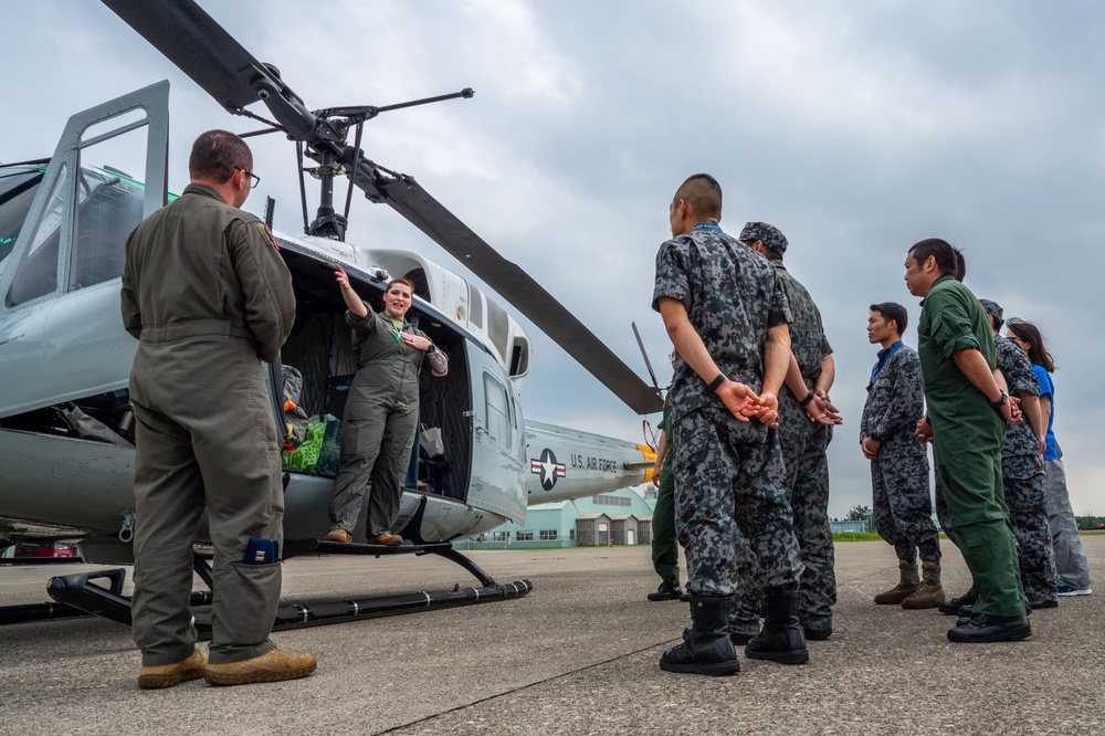 459 AS visits JASDF sister squadron for bilateral exchange, UH-1N crew bids farewell