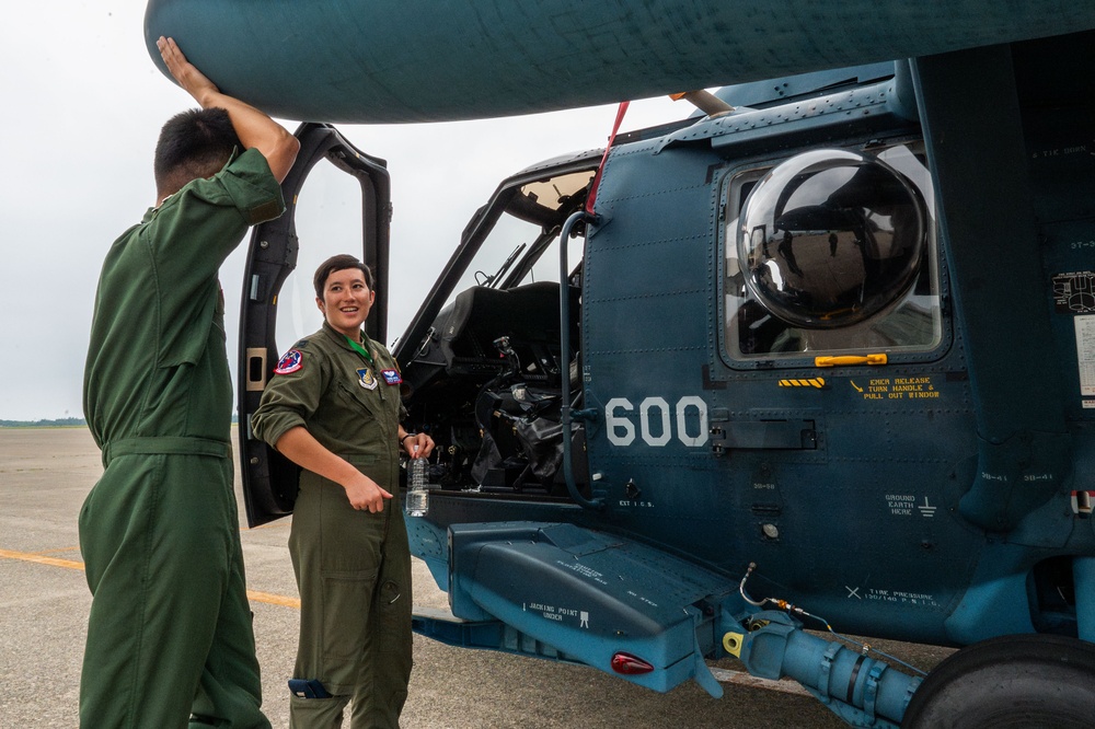 459 AS visits JASDF sister squadron for bilateral exchange, UH-1N crew bids farewell