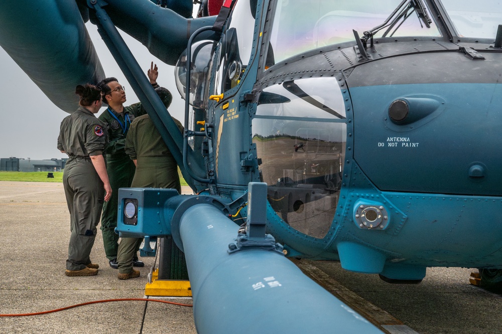 459 AS visits JASDF sister squadron for bilateral exchange, UH-1N crew bids farewell
