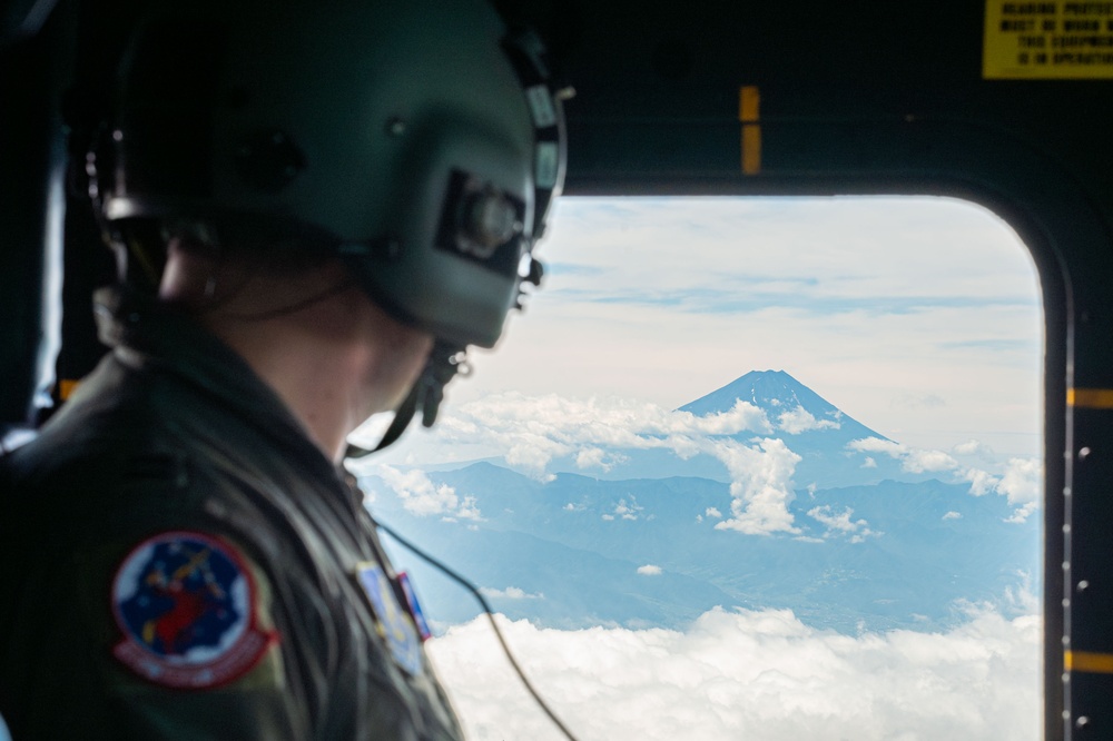 459 AS visits JASDF sister squadron for bilateral exchange, UH-1N crew bids farewell