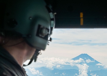 459 AS visits JASDF sister squadron for bilateral exchange, UH-1N crew bids farewell
