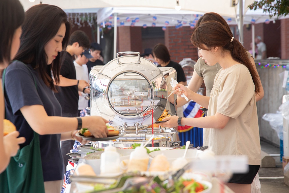 USAG Yongsan hosts Fireworks Festival 2025