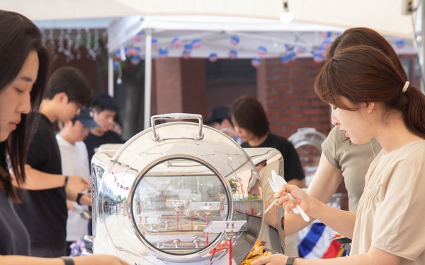 USAG Yongsan hosts Fireworks Festival 2025