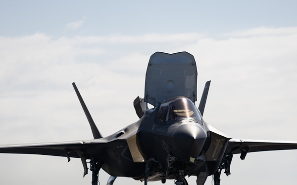 31st MEU | F-35B flight operations