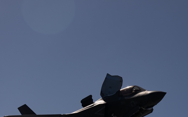 31st MEU | F-35B flight operations