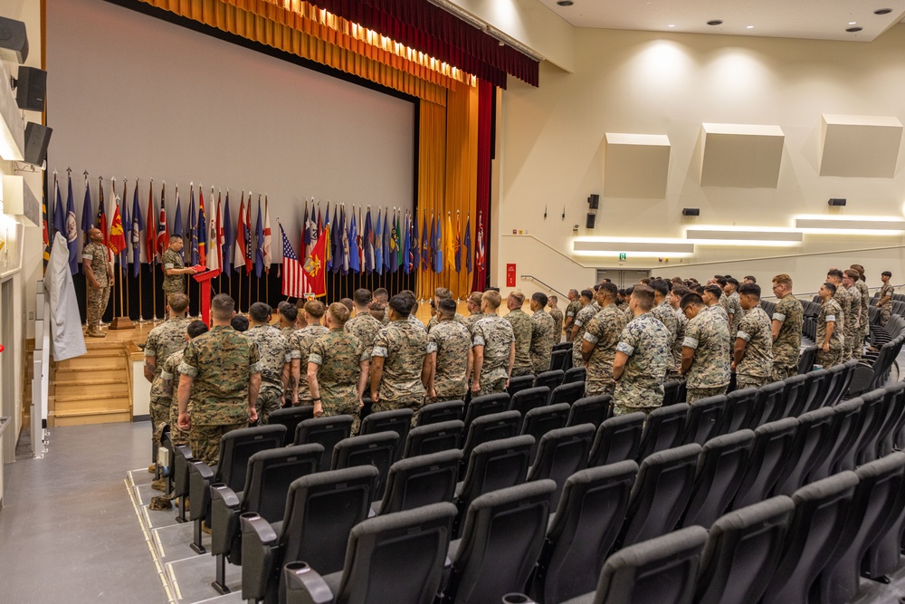 Headquarters Company, 4th Marine Regiment Change of Command Ceremony
